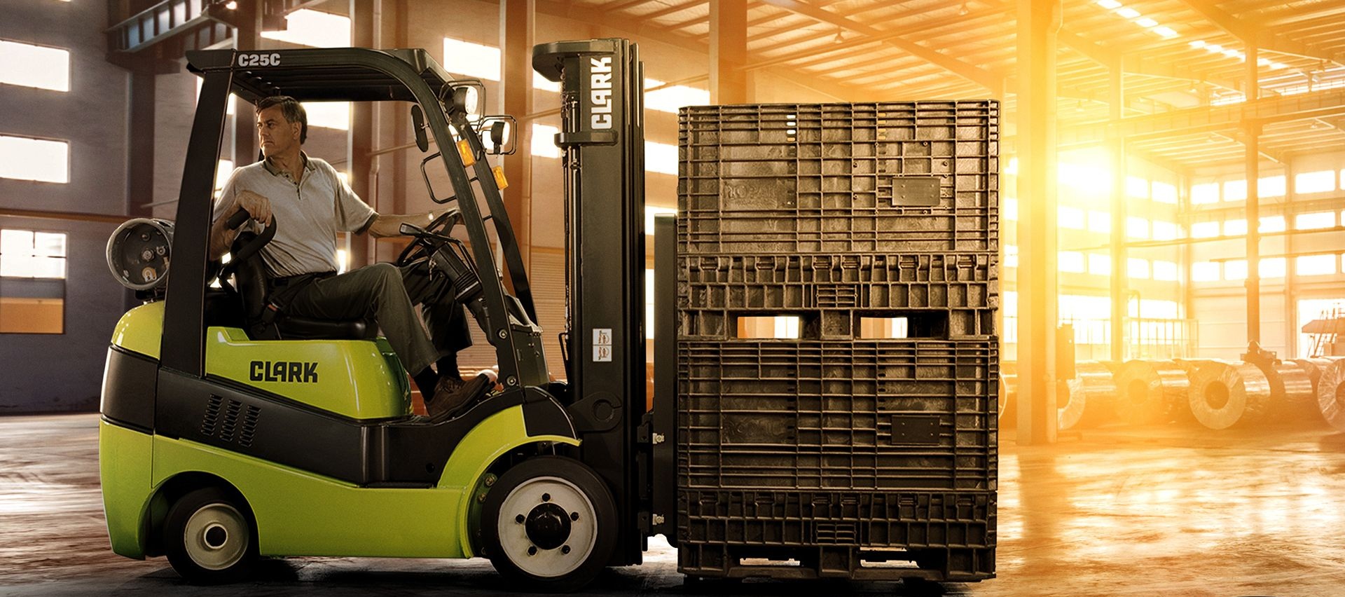 ارائه انواع لیفتراک دستی، گازی ، دیزلی (Forklift) در باشگاه صنایع ایران